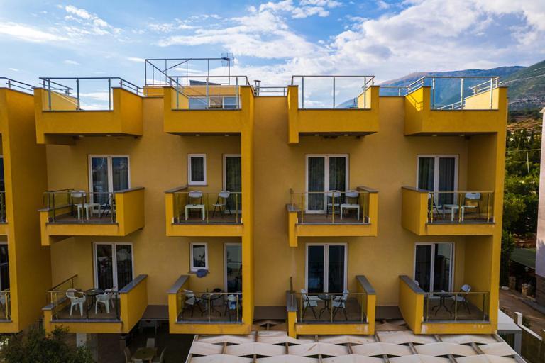 Hotel Orange Dhermi Exterior photo